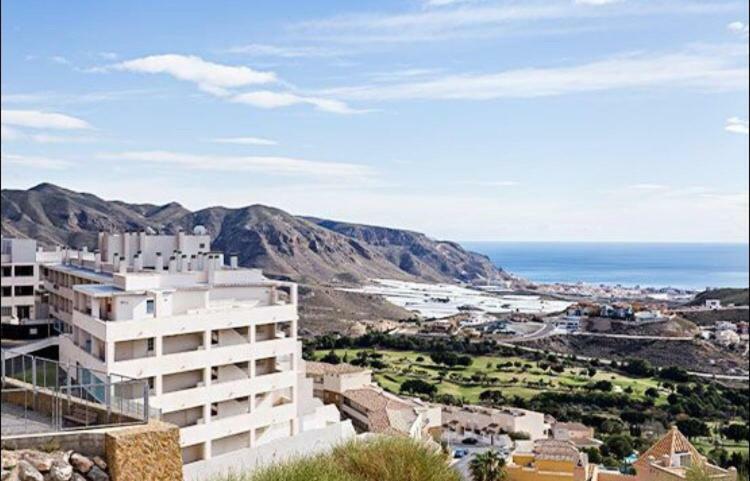 Apartamentos Deluxe Roquetas De Mar Con Golf Y Piscina Climatizada, Parking Privado Vícar Eksteriør billede